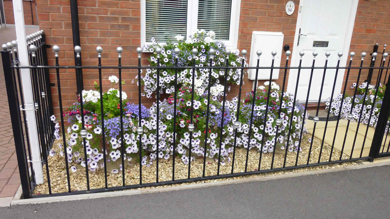 garden railings Market Harborough